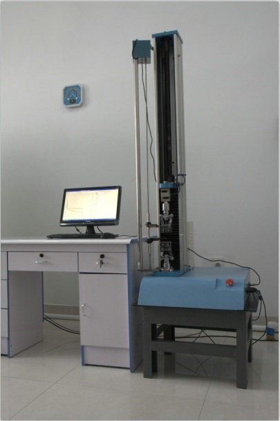 Rubber stretching machine